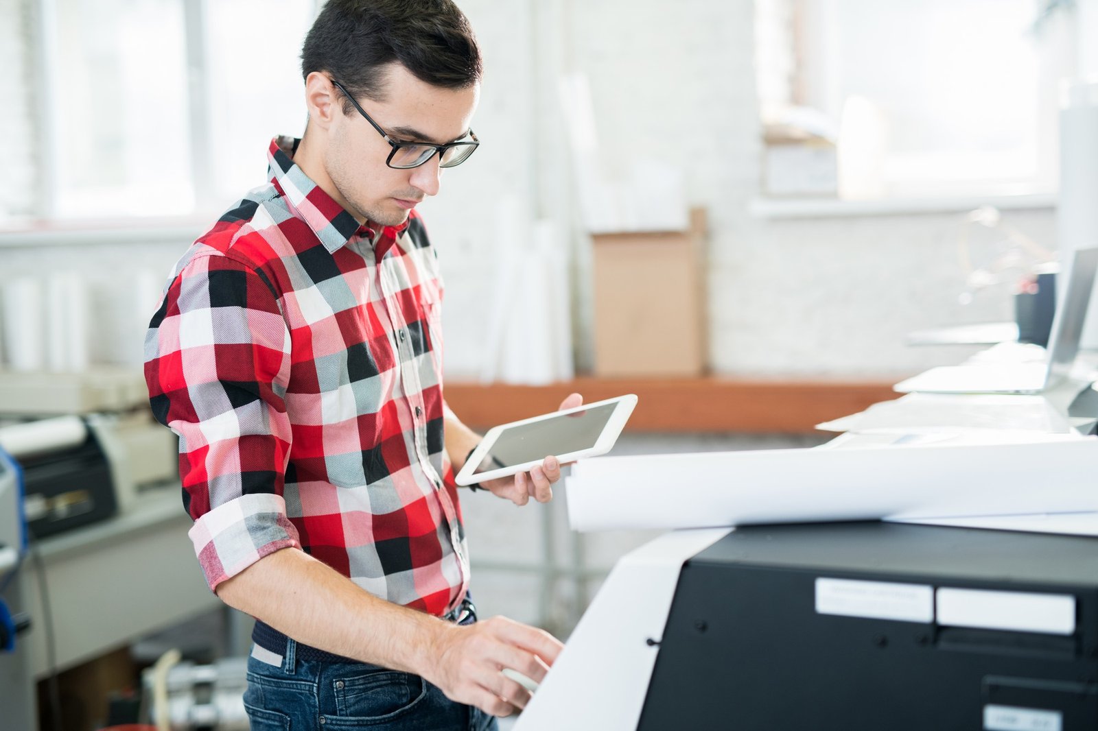 Print-Management-Software auf einem Laptop